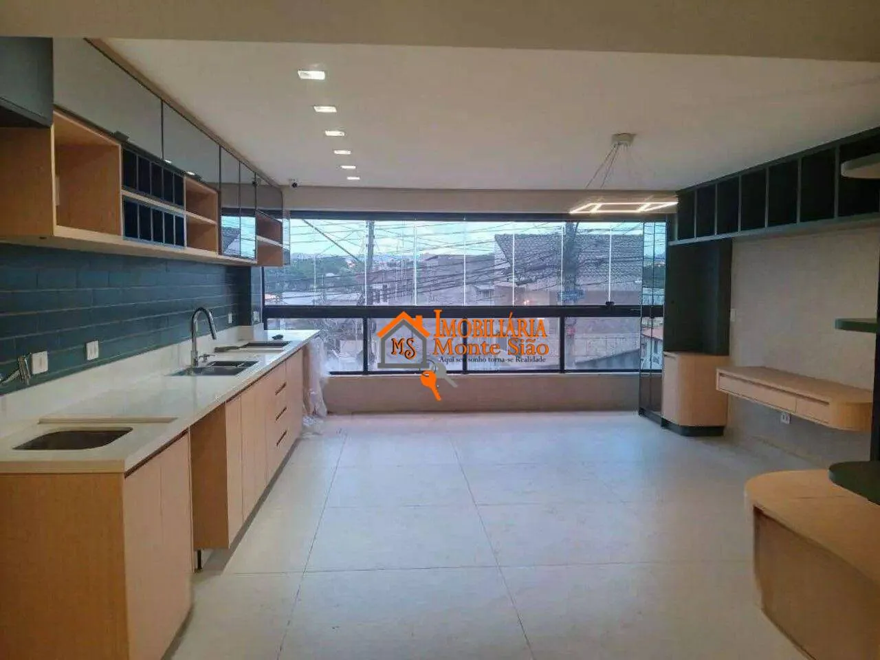 Imagem Casa com 6 dormitórios à venda, 177 m² por R$ 1.300.000,00 - Vila Flórida - Guarulhos/SP