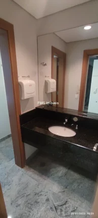 Imagem Conjunto Comercial de Alto Padrão com 641,50 m², 4 Banheiros e 18 Vagas de Garagem no Tamboré, Barueri-SP!
