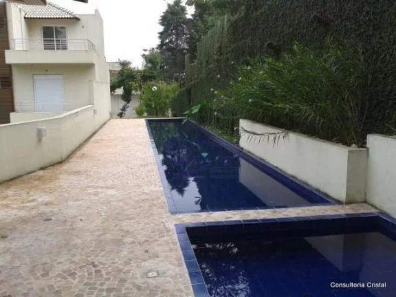 Imagem Excelente casa no miolo da Granja Viana!