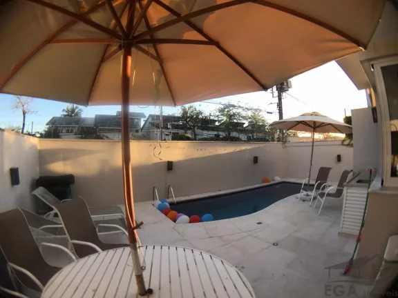 Imagem Casa Avenda Em Condominio de Alto Padrão