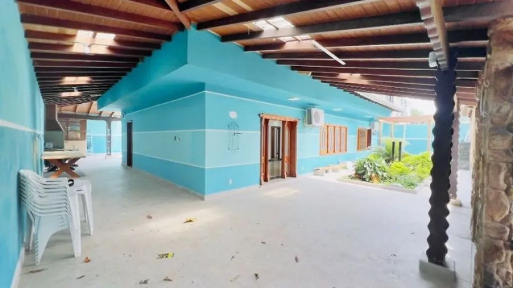 Imagem CASA COM 250,00 m² - CANTO DO FORTE - PRAIA GRANDE SP