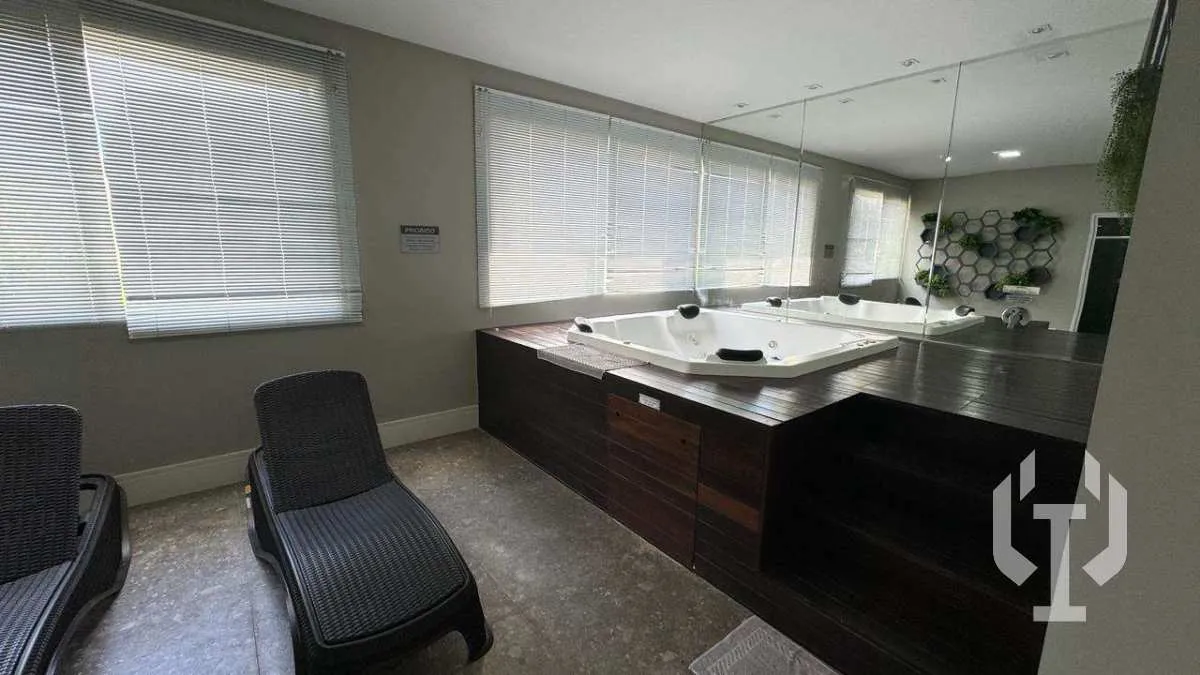 Imagem Apartamento à venda, no ED. ÁGUAS CRISTALINAS em Itapema, Meia Praia, com 4 quartos, 188,00m2