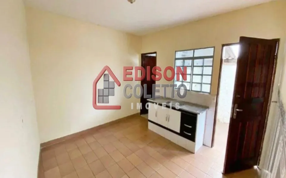 Imagem Casa à venda, 4 quartos, 3 vagas, no bairro Santa Terezinha em Piracicaba - SP!!