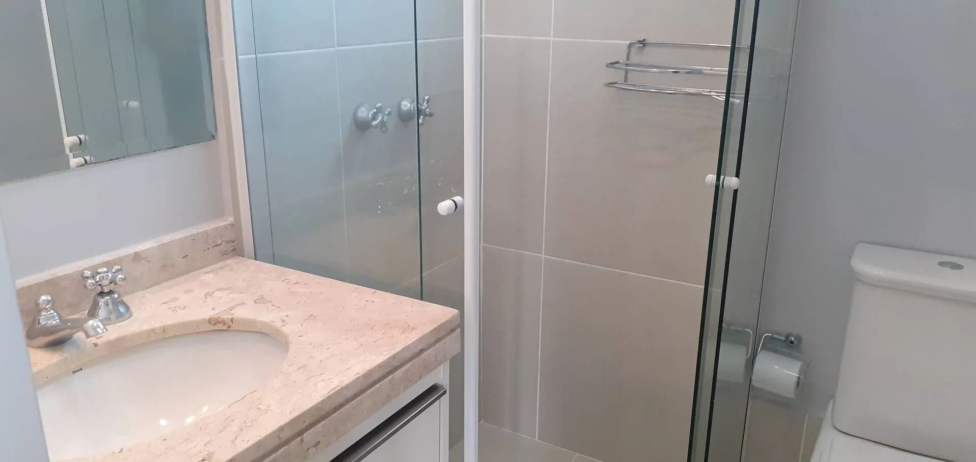 Imagem Apartamento de 97m² Finamente Reformado e Planejado, com Vista Permanente para o Res 1