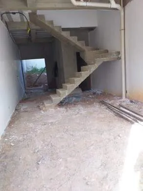 Imagem Casa duplex à venda, 3 quartos, 1 suíte, Novo Centro - Santa Luzia/MG