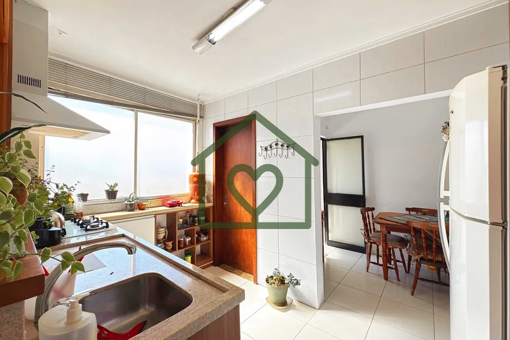 Imagem Localizado na Av. Getúlio Vargas, nº 123, este imóvel situado no 7º andar conta com 89m² privat...