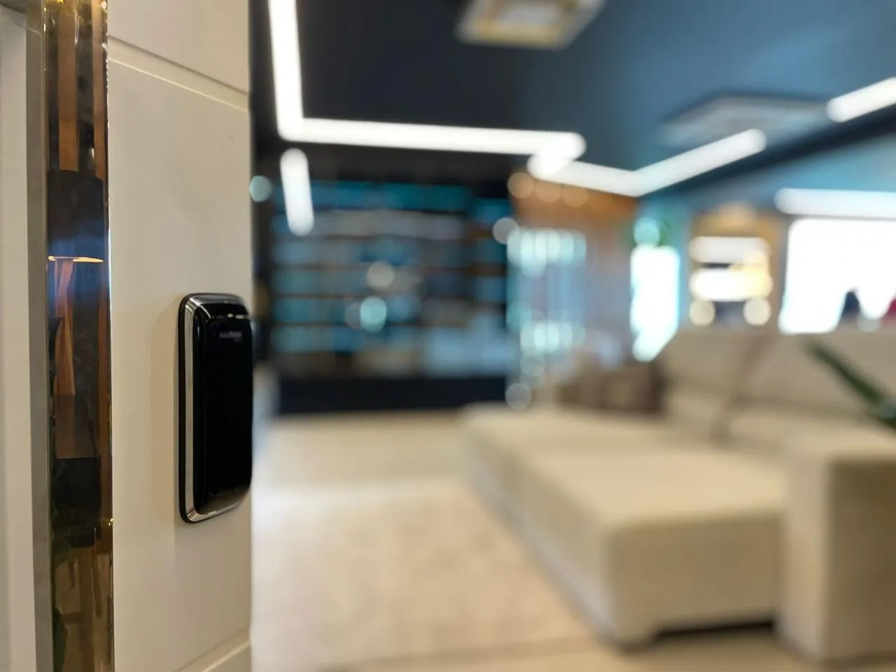 Imagem Apartamento com vista para o mar à venda com 270m2 por R$ 4.990.000,00