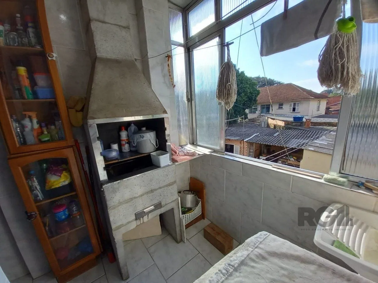 Imagem Apartamento 3 dormitórios com casa nos fundos