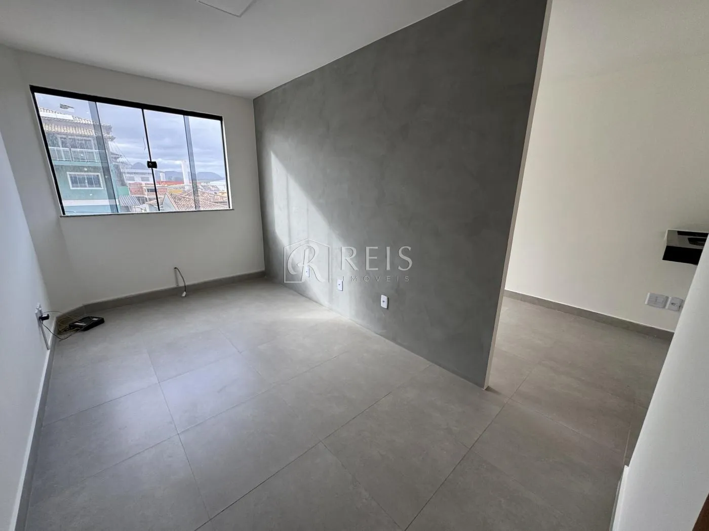 Imagem Sala Comercial para Locação em Rio das Ostras, Village Rio das Ostras, 1 banheiro