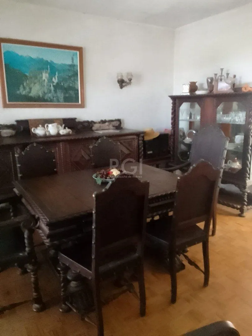 Imagem Casa para Venda - 400m², 7 dormitórios, sendo 1 suites, 2 vagas - Vila Assunção