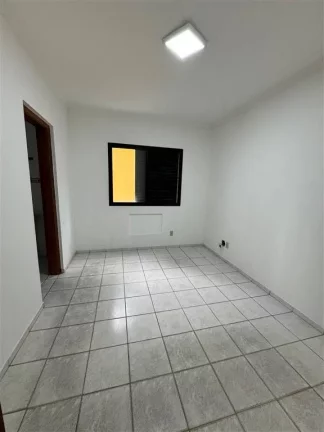 Imagem Apartamento à Venda em Guilhermina, Praia Grande - SP