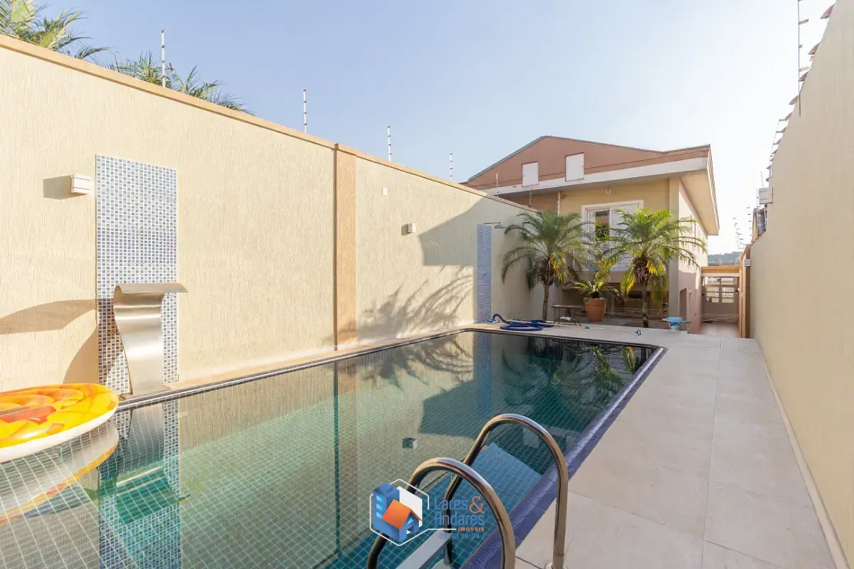 Foto do imóvel Sobrado para venda em Vila Mangalot com 4 quartos, sendo 2 suítes, 414m² em Rua Rubens de Souza Araújo