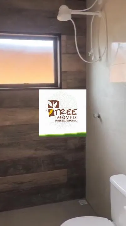 Imagem LOCAÇÃO DE CASA TÉRREA NO OURO FINO, EM SANTA ISABEL/SP, 122m² com 03 quartos, suíte, sala de estar, cozinha, quintal gramado e 04 vagas. CONSULTE-NOS