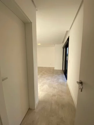 Imagem ESTILO EM ALTO PADRÃO!!! Casa térrea com 2 dormitórios, condomínio fechado