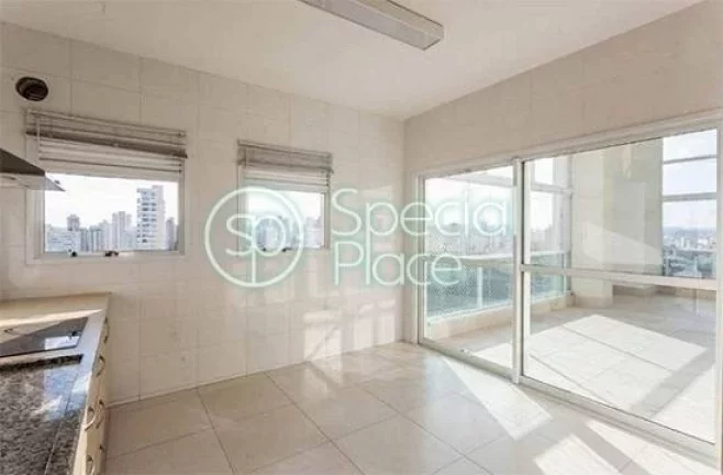 Imagem Cobertura duplex impecável. São 403m2 de área privativa, 4 dormitórios ( 4 suítes) e 5 vagas na...