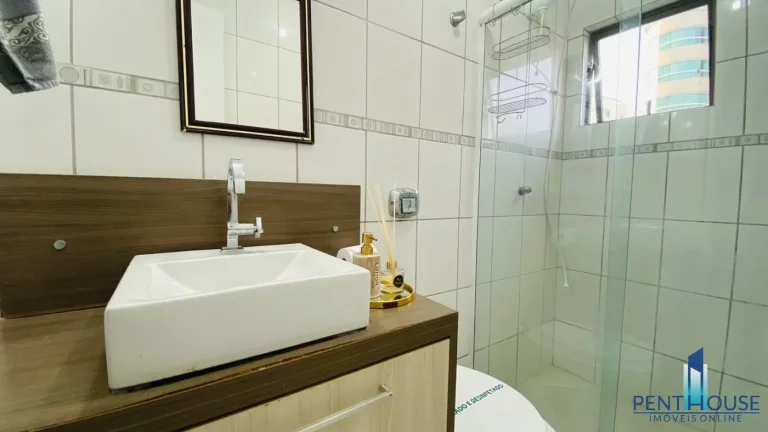 Imagem Apartamento Zona Central para Locação em Balneário Camboriú, CENTRO, 2 dormitórios, 1 suíte, 2 banheiros, 1 vaga