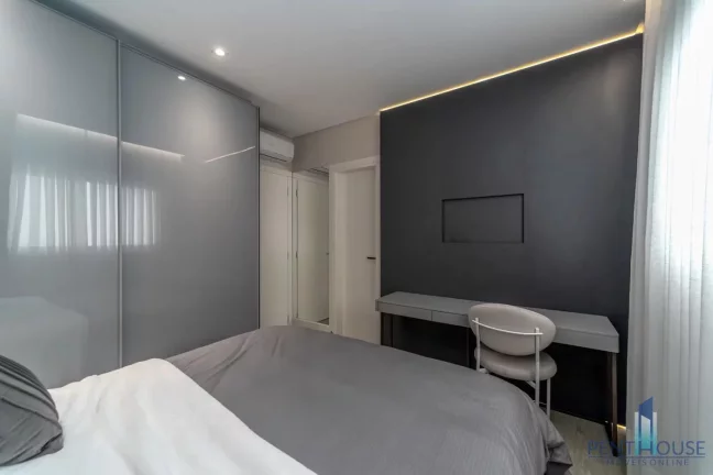 Imagem Apartamento Frente Mar para Venda em Balneário Camboriú, CENTRO, 4 dormitórios, 4 suítes, 6 banheiros, 4 vagas