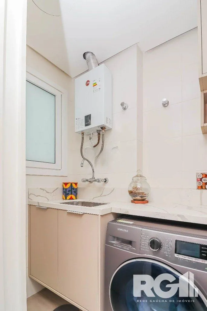 Imagem Apartamento com 3 Dormitórios, Suíte e Vaga Dupla - Andar Alto