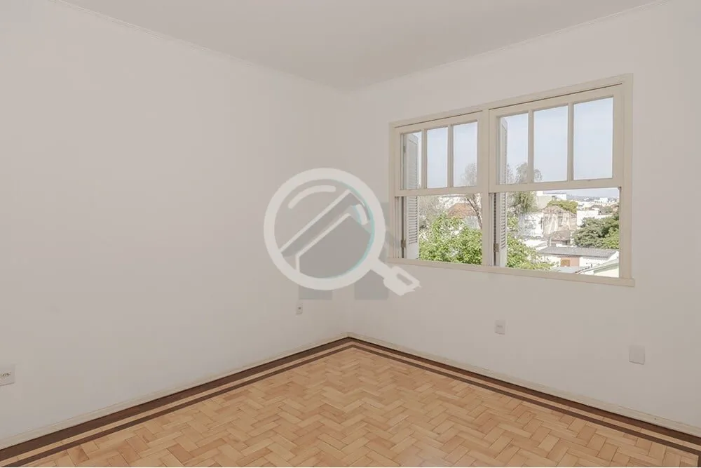 Imagem Este encantador apartamento no segundo andar está localizado na Rua General Caldwell. Com dois dorm...