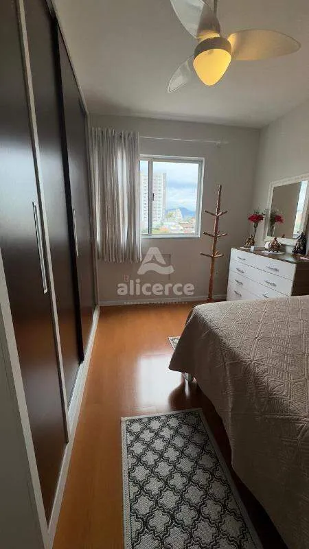 Imagem Apartamento à venda com 3 quartos , 76,1m² em Barreiros São José