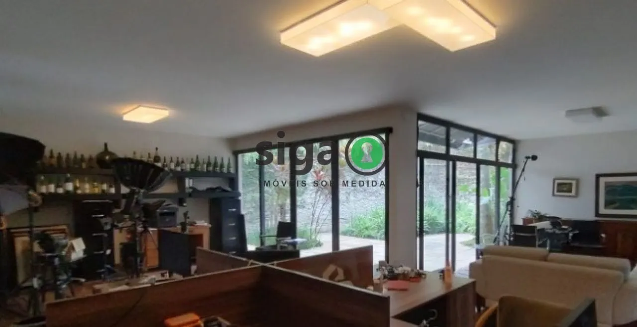 Imagem Casa em Rua tranquila no Real Parque