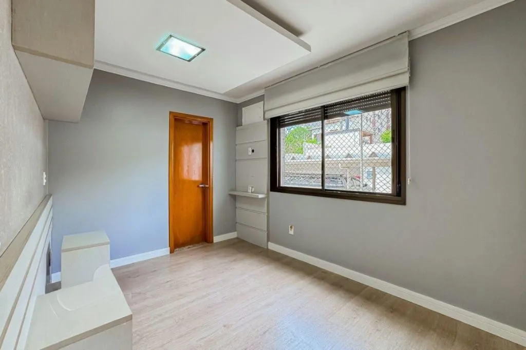 Imagem Apartamento 3 Dorm com Suíte e 2 Vagas no Cristo Redentor