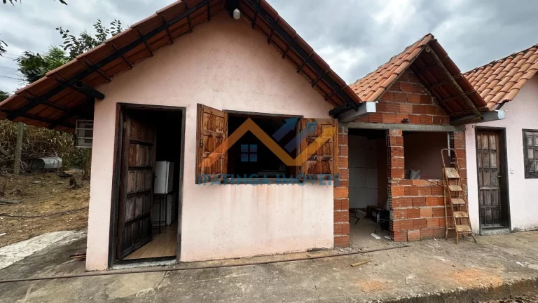 Imagem Chácara no Réves com Cháles