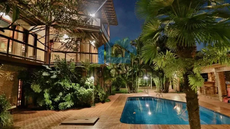 Foto do imóvel Casa à venda no Morada dos Pássaros - Aldeia da Serra/SP em Alameda Patativa
