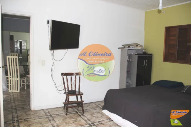 Imagem Casa 03 Dormitórios ( 01 suíte ) 500 metros da Praia - Pereque Açú