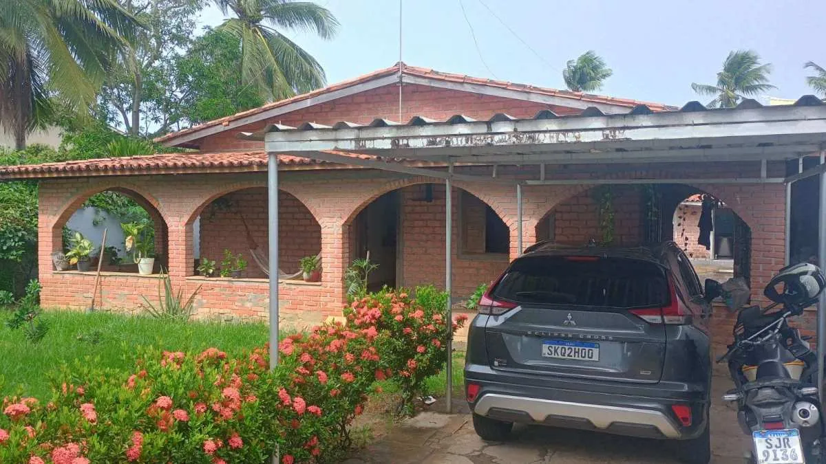 Foto do imóvel Casa à venda em Lauro de Freitas, Ipitanga, com 3 quartos, 288m2 em Rua Paulo dos Santos Ferreira