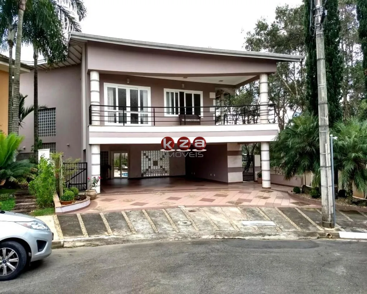 Imagem Imperdível! Casa em condomínio à venda em Valinhos-SP, Condomínio Terras do Paiquerê, 3 quartos, 3 suítes, 3 salas, 2 banheiros, 2 vagas, 570m².