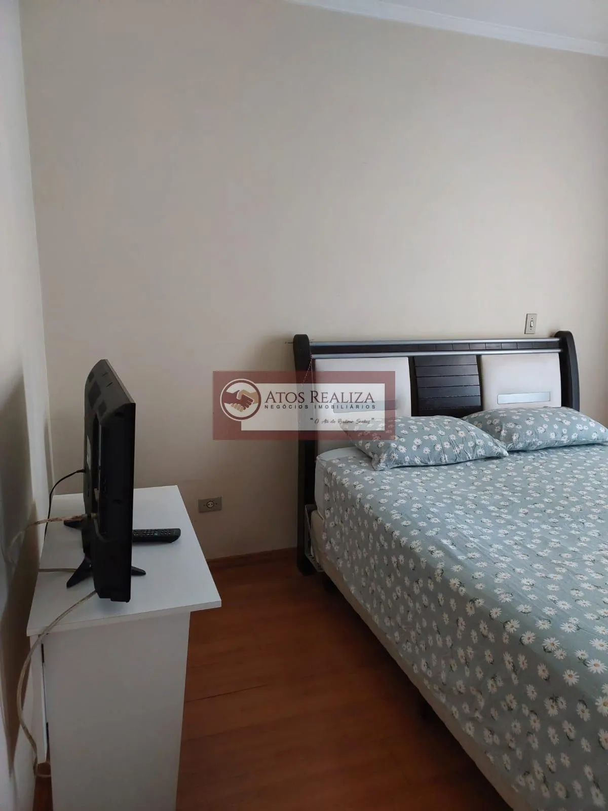 Imagem EXCLUSIVO: lindo sobrado a venda na Cidade Dutra/Satélite. Vendo lindo Sobrado de 133m² no Jardim satélite região da cidade Dutra, São 3 Dormitórios, sendo 1 Suíte, 2 salas, cozinha com planejados, Varanda, lavanderia e churrasqueira, 2 vagas de garagem c
