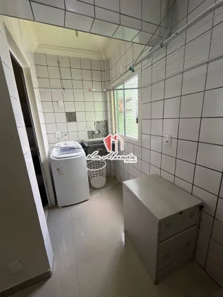 Imagem Residencial Felini - Vieiralves, 5Qtos, 2 vgs soltas, 150m², Oportunidade!