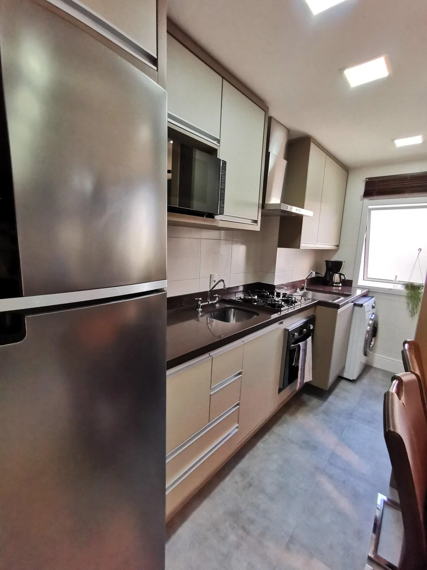 Imagem A Mais Assertiva Inteligência Imobiliária vende;  Belíssimo apartamento mobiliado  02 dormitó...
