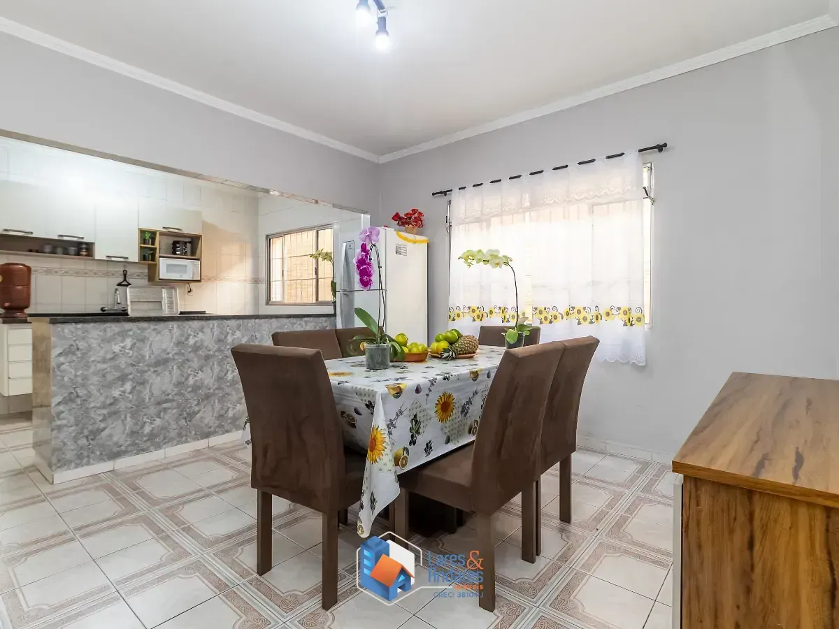 Imagem Sobrado para venda em Perus com 3 quartos, sendo 1 suíte, 154m²