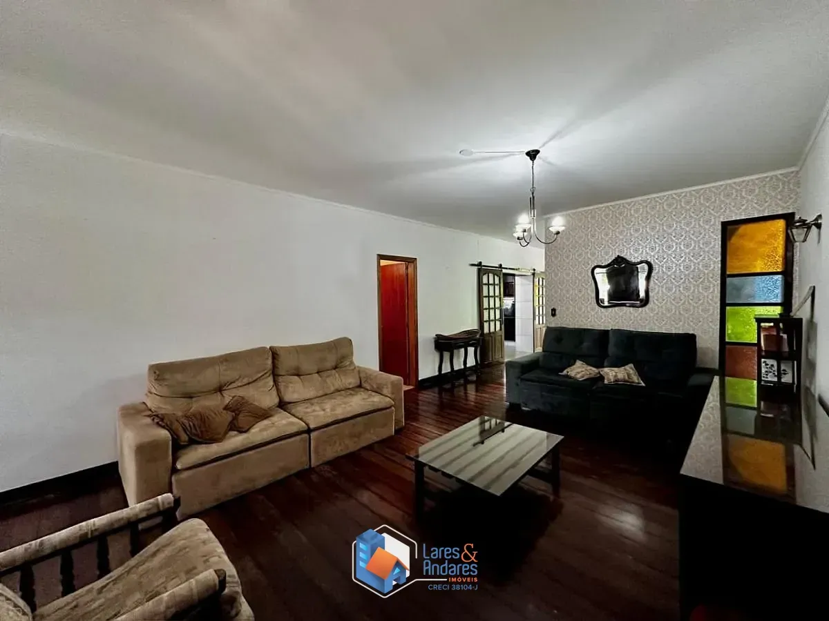 Imagem Casa para venda em Interlagos com 4 quartos, sendo 2 suítes, 380m²