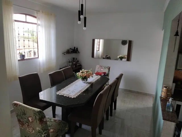 Imagem Excelente Sobrado no Bairro Jardim Maria Eugênia com 226m².