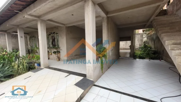 Imagem Casa com Lote grande no Bairro Veneza - Ipatinga