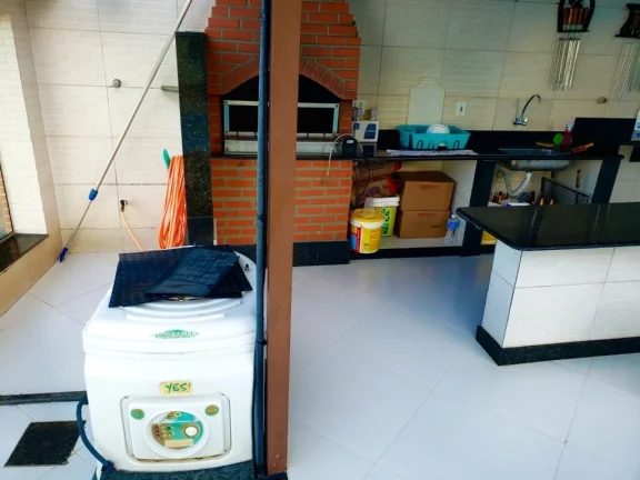 Imagem LINDA CASA COM 4 QUARTOS 1 SUÍTE E 6 VAGAS DE GARGEM A VENDA NA PRAIA