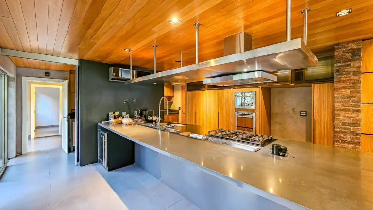 Imagem Casa com 4 quartos à venda, 582 m² por R$ 11.000.000 - Barueri/SP