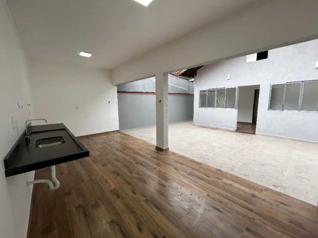 Imagem CASA COM 190,00 m² - TUPI - PRAIA GRANDE SP