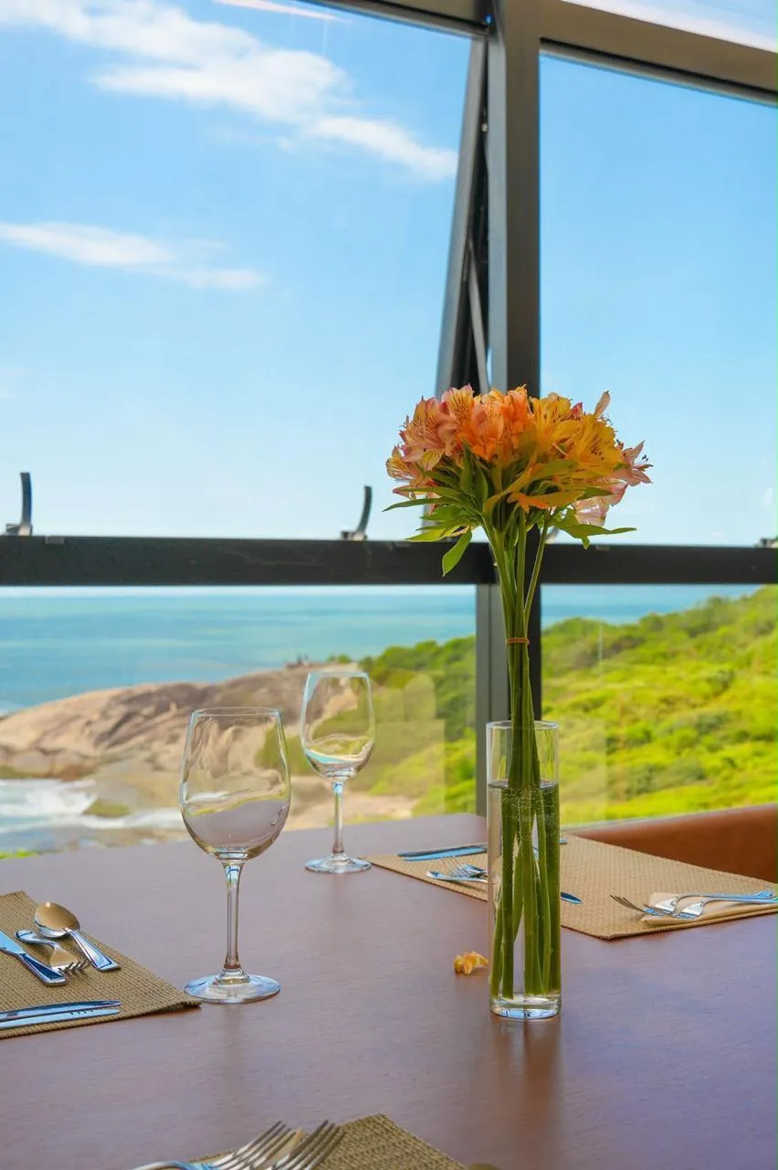 Imagem Apartamento com vista para o mar à venda com 30.85m2 por R$ 160.000,00
