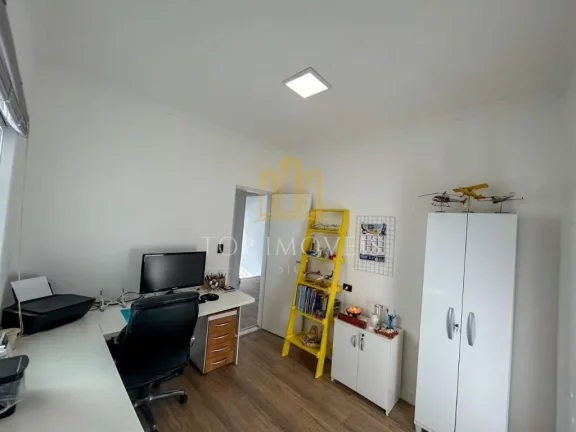 Imagem Casa Maravilhosa no Condomínio Portal da Serra – 5 Dormitórios | 2 Suítes | Ampla e Sofisticada! Se você procura espaço, conforto e segurança em um só lugar, essa é a casa perfeita para sua família!