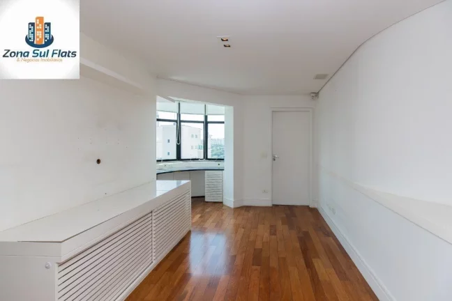 Imagem Apartamento Alto Padrão à Venda em Moema Com 4 Suítes e 4 Vagas - Varanda Gourmet