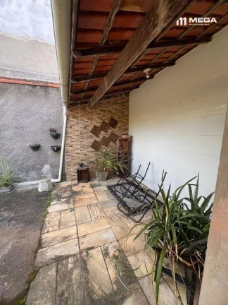 Imagem Casa Linear Alto Padrão com 3 dormitórios à venda, 349 m² por R$ 1.100.000 - Jardim América - Cariacica/ES