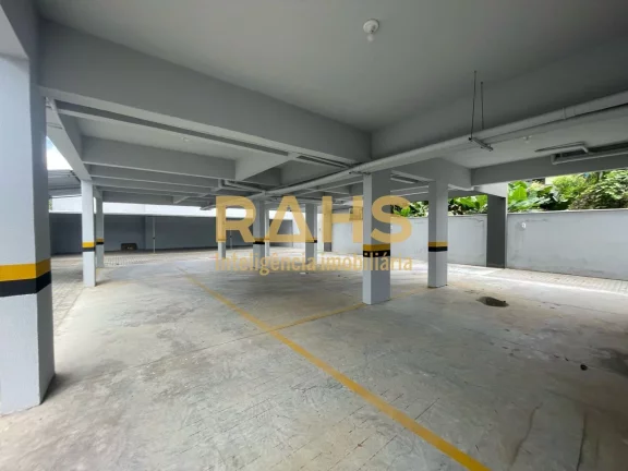 Imagem Apartamento com 1 suíte mais 2 quartos à venda no Bairro Iririú em Joinville - SC, por R$ 385.000...