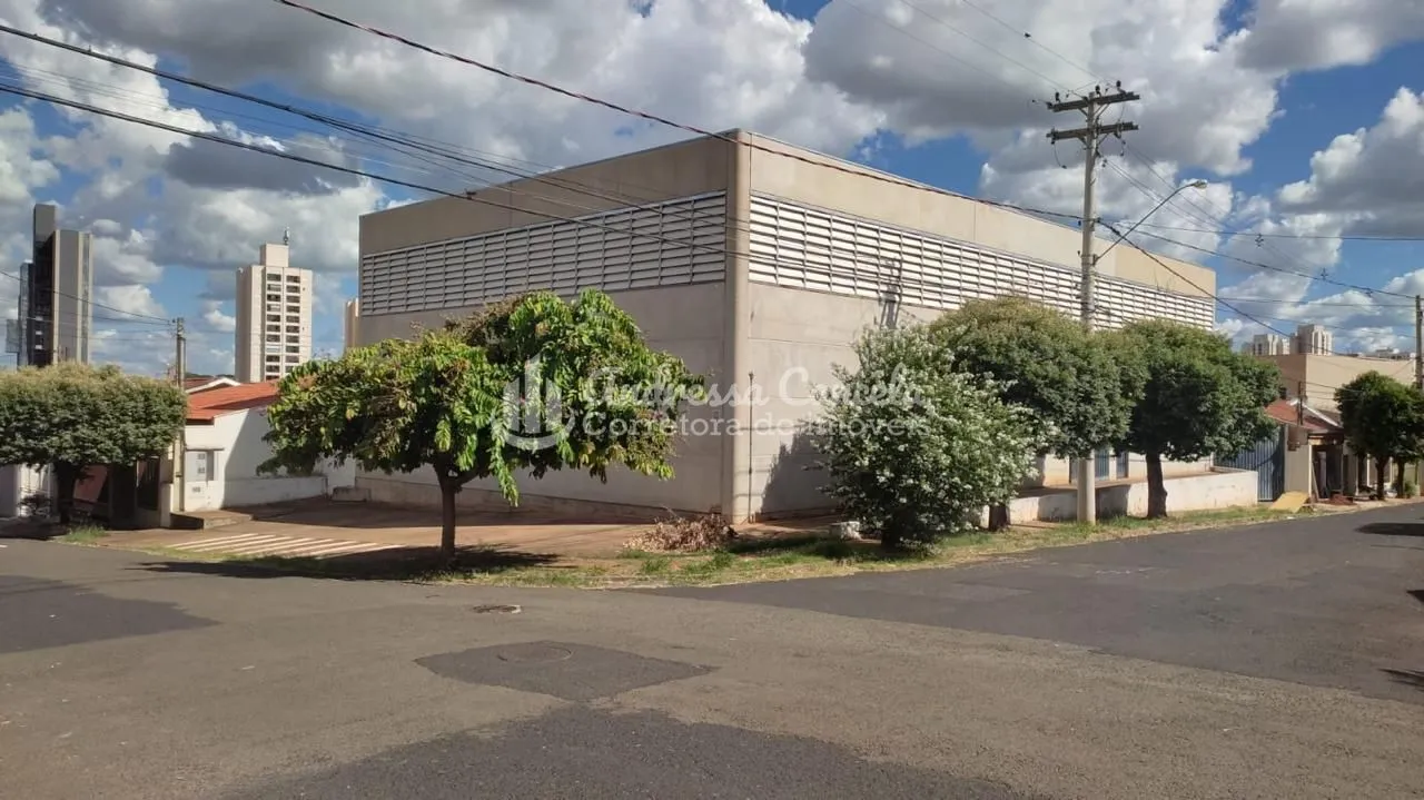 Imagem Barracão, 546 m² - venda por R$ 2.800.000,00 ou aluguel por R$ 16.000,00/mês - Jardim Maracanã - São José do Rio Preto/SP
