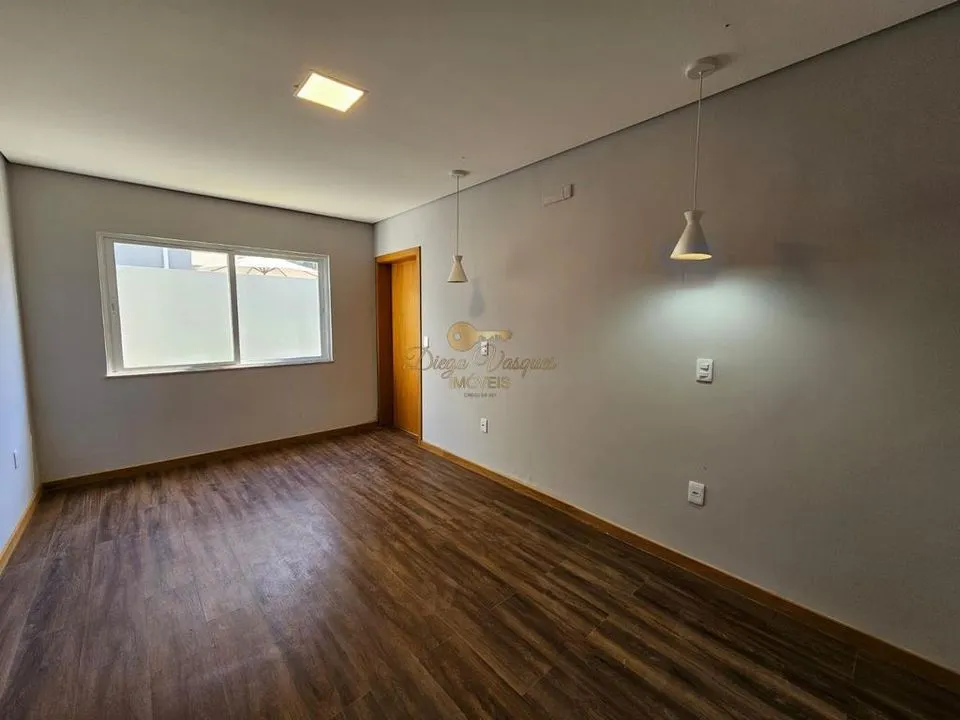 Imagem Casa em Condomínio para Venda em Teresópolis / RJ no bairro Green Valley