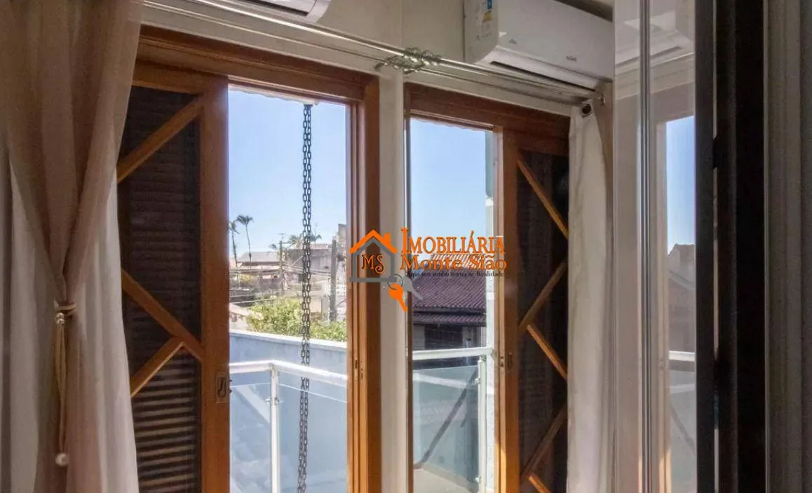 Imagem Sobrado com 3 dormitórios à venda, 165 m² por R$ 1.040.000,00 - Vila Rosália - Guarulhos/SP