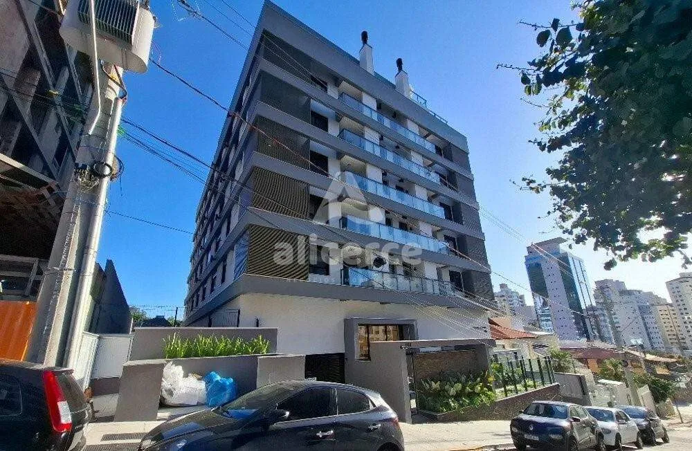 Imagem Apartamento à venda com 2 quartos 2 suítes, 69,72m² em Centro Florianópolis